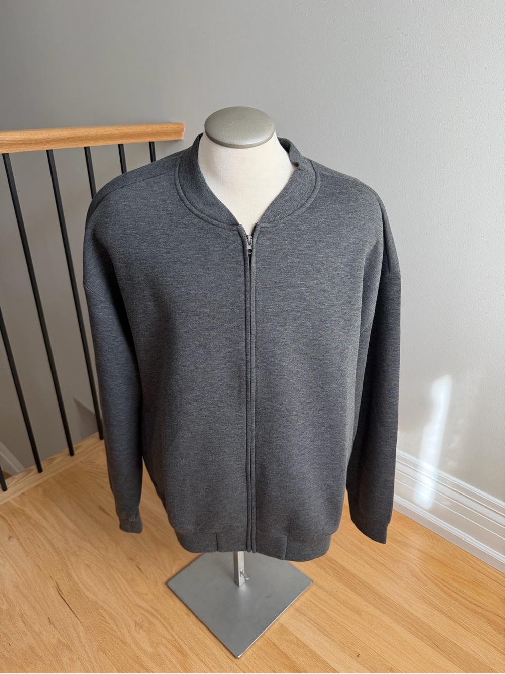 Old Navy Men's Charcoal Gray Bounce Fleece Bomber Jacket